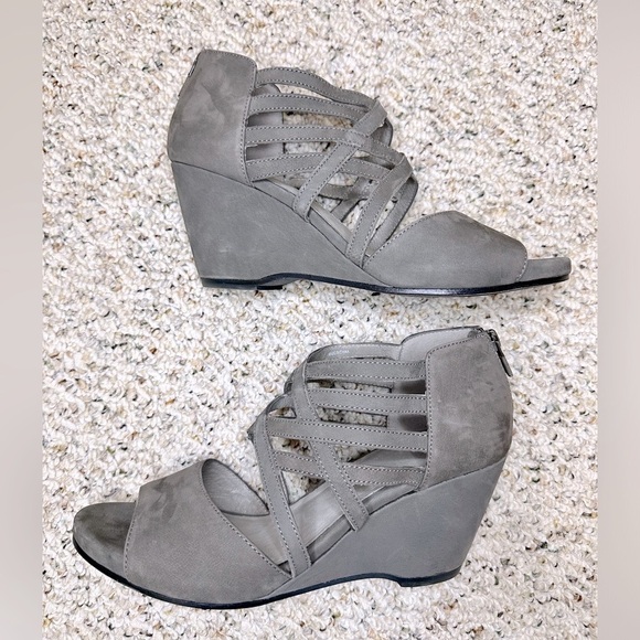 Eileen Fisher Vero Cuoio Caged Suede Wedge Sandals Womens 9 Gray Heel Zip Up - Picture 5 of 10